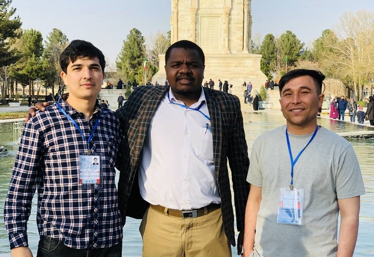 شرکت دانشجویان بین الملل دانشگاه در اردوی فرهنگی-زیارتی مشهد مقدس 