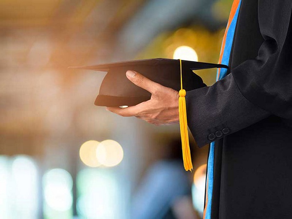 جلسه دفاع پایان نامه: زهرا آقاخانی، گروه سیستم های اقتصادی و اجتماعی