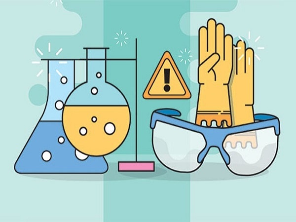 برگزاری دوره آموزشی ایمنی ویژه دانشجویان ورودی جدید دانشکده علوم پایه 