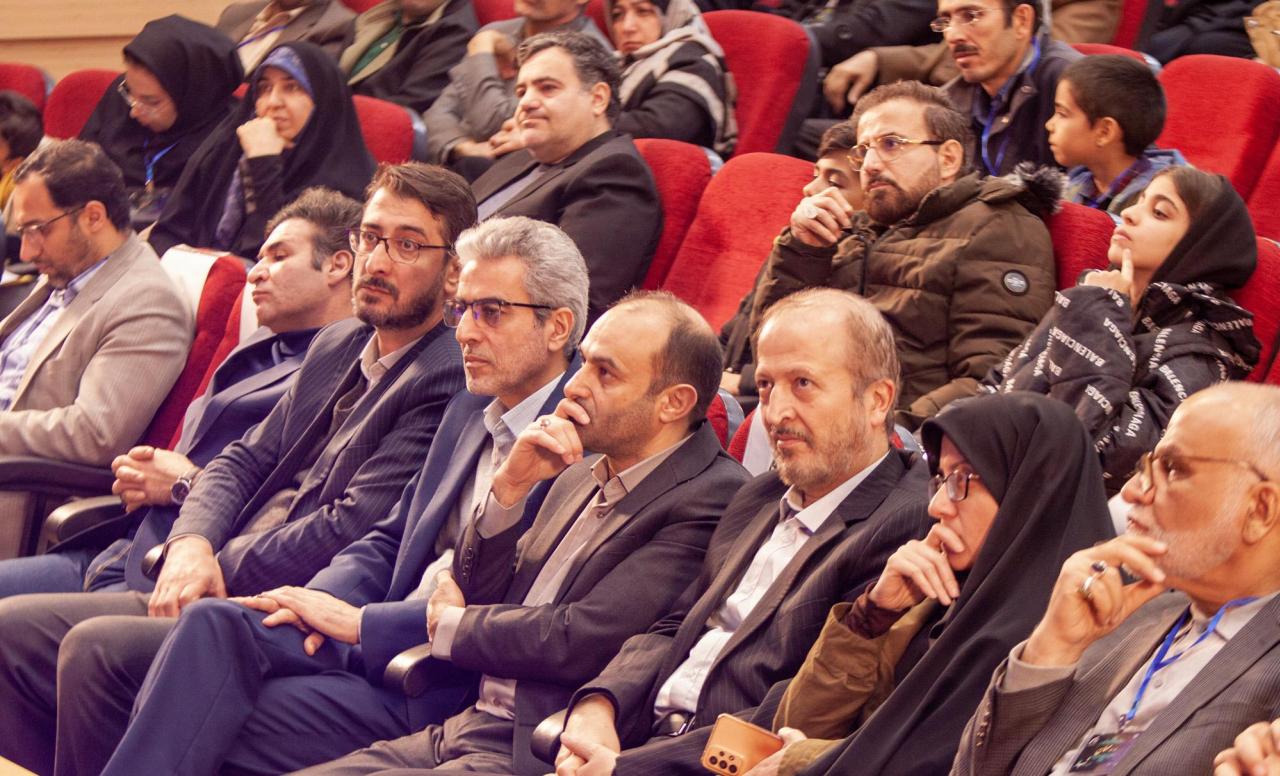 رویداد شب علم در دانشگاه تربیت مدرس برگزار شد